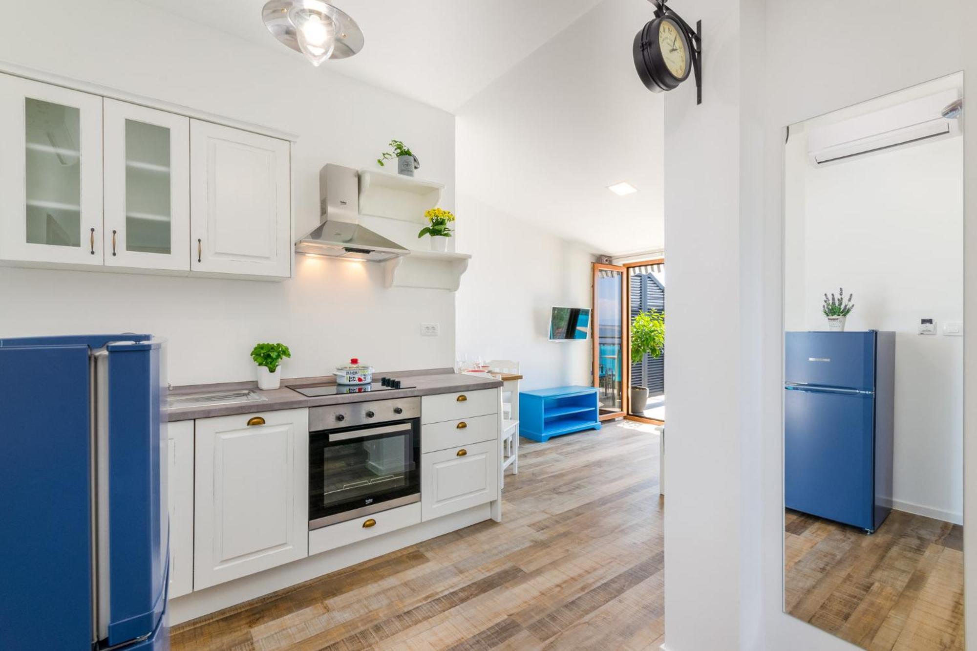 Apartments Niko ツリクヴェニツァ 部屋 写真